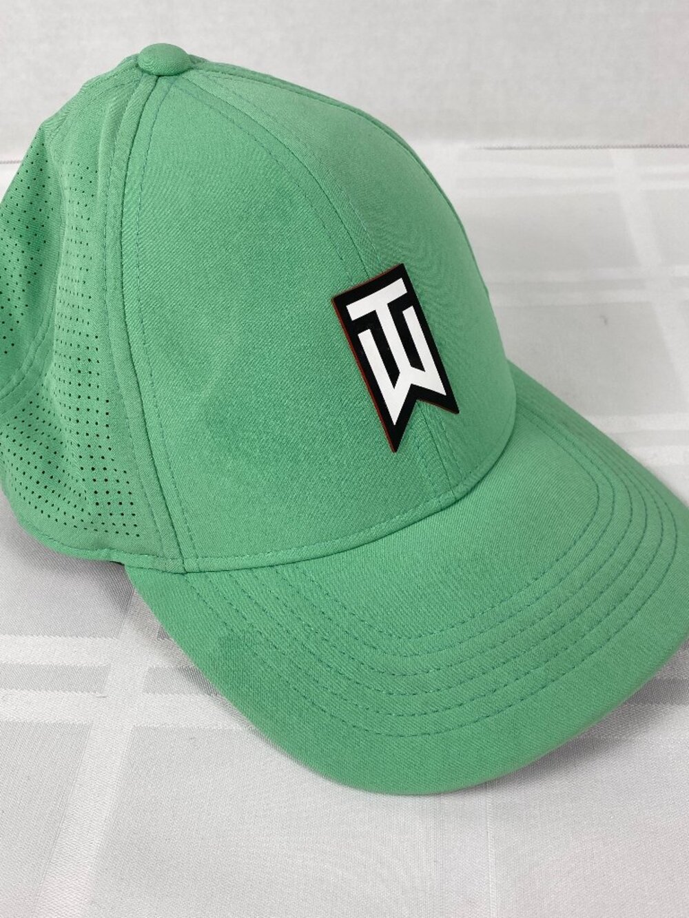 Nike Dri-Fit‎ Tiger Woods Legacy 91 Golf Unisex Size M/L